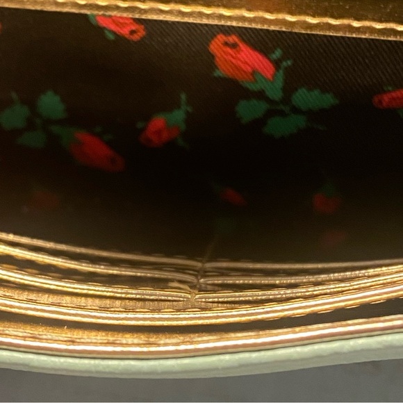 Betsy Johnson small shoulder bag - Picture 8 of 13